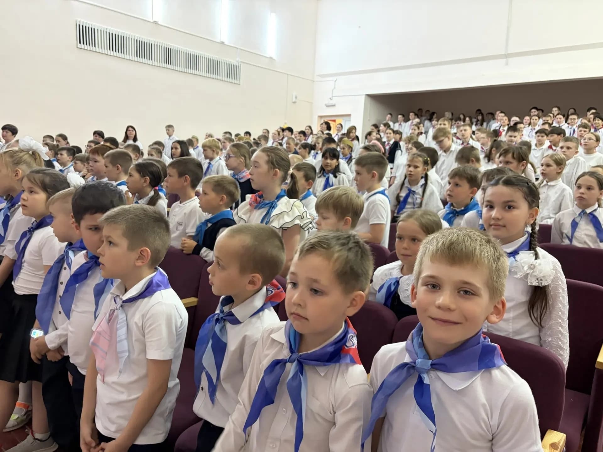Посвящение в школьное объединение «Бригантина» прошло в ДК