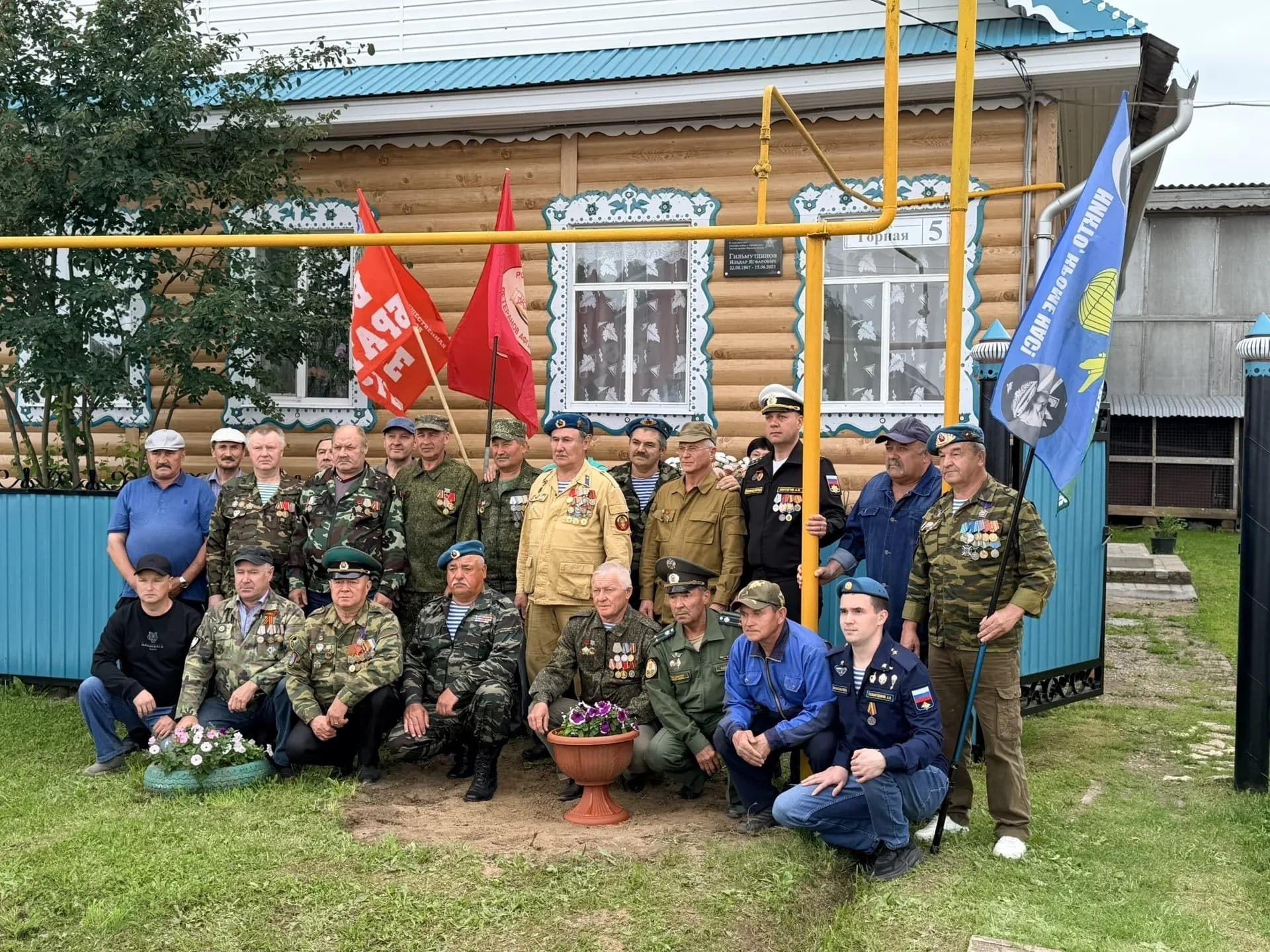 В Калинино открыта мемориальная доска ветерану Афганской войны Ильдару Гильмутдинову
