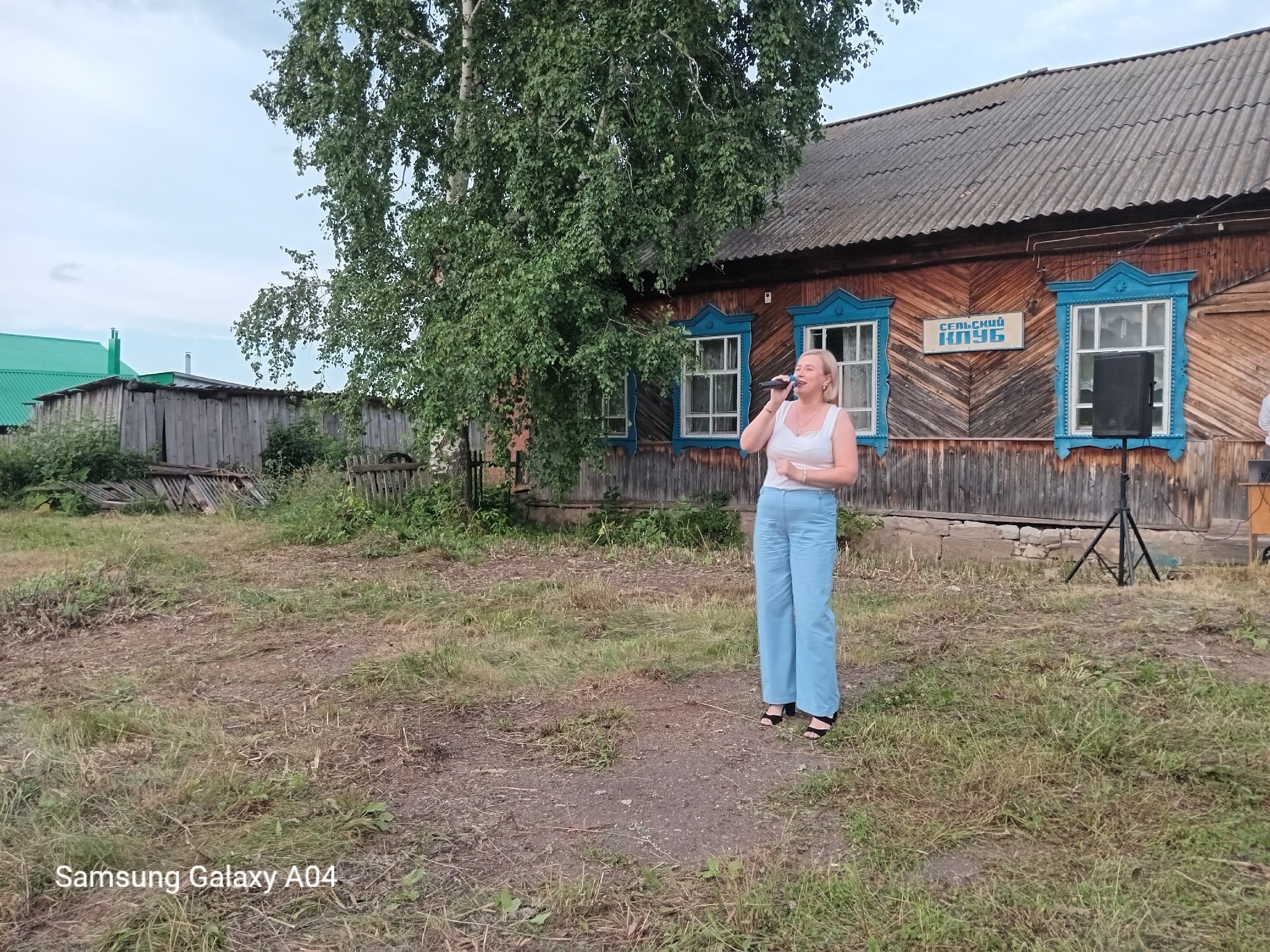 Артисты ДК выступили на празднике «Питрау» в деревне Нослы